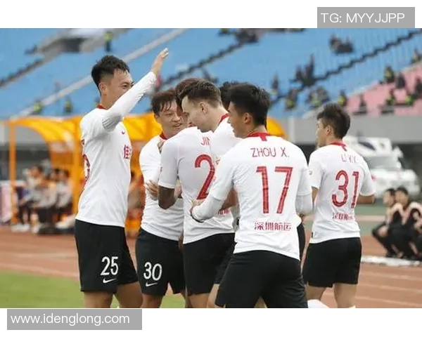 深圳足球队近期状态分析与未来展望探讨